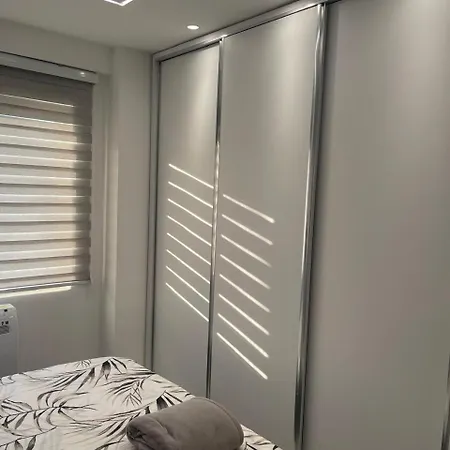 Mel Golem (Tirana)