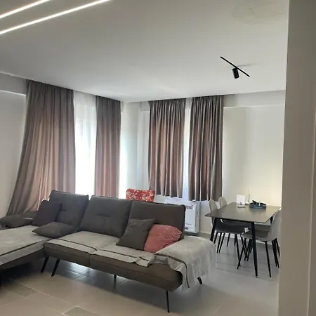 Mel Apartamento Golem (Tirana)