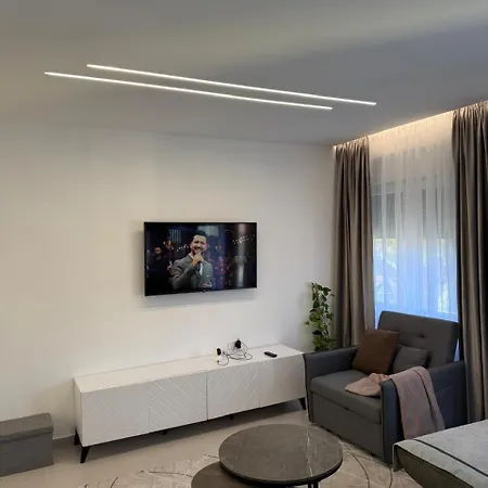 Mel Appartamento Golem (Tirana)
